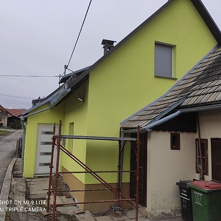Nice Small House In Beautiful Carinthia Feistritz im Rosental Exterior photo